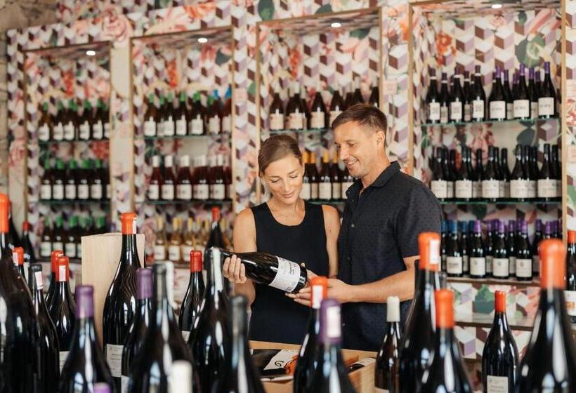 Winery & Design Hotel Roxanich