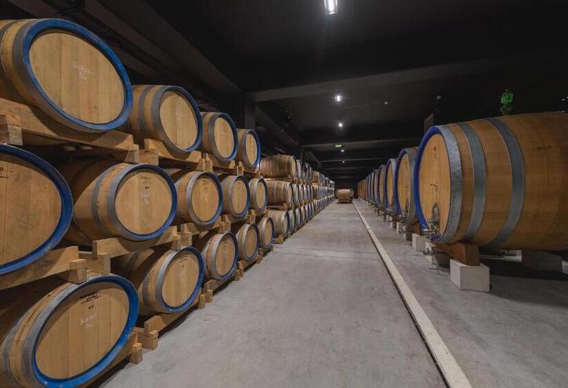 Winery & Design Hotel Roxanich