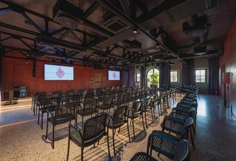 Winery & Design Hotel Roxanich