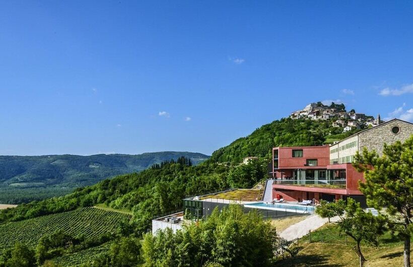 Winery & Design Hotel Roxanich