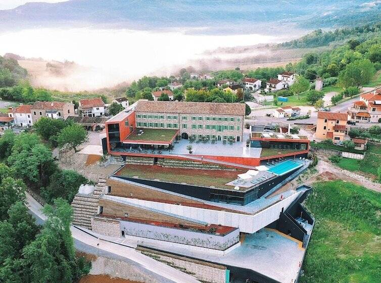 Winery & Design Hotel Roxanich