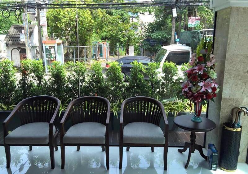 Отель Yotaka Bangkok