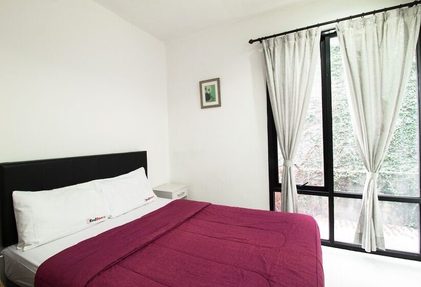 ペンション Reddoorz @ Cilandak 3