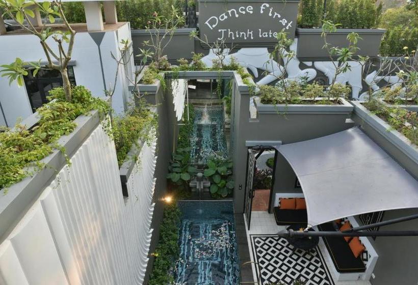 リゾートホテル Bensley Collection Pool Villas Shinta Mani Angkor