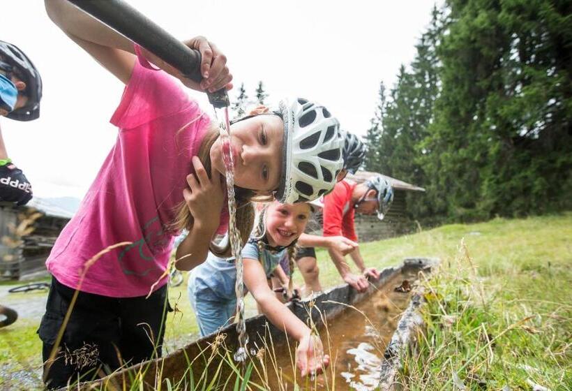 Soldanella By Hotel Adula