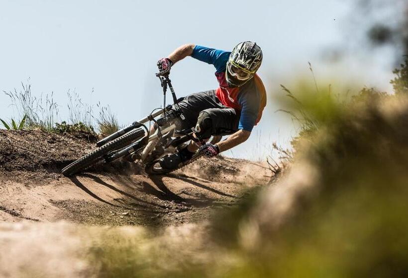 Soldanella By Hotel Adula