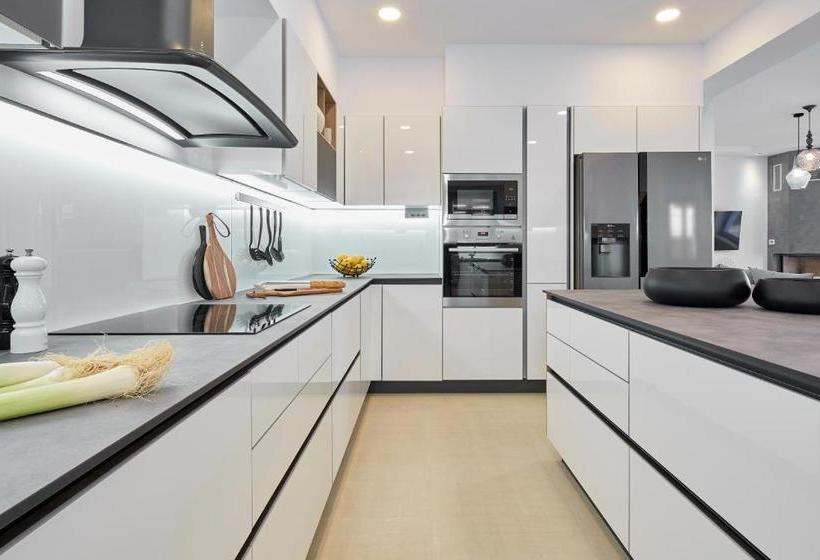 Almyriki Beach Villa