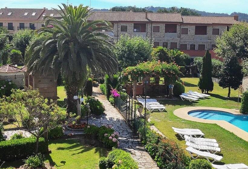 Apartamentos Revo Salinas 3000