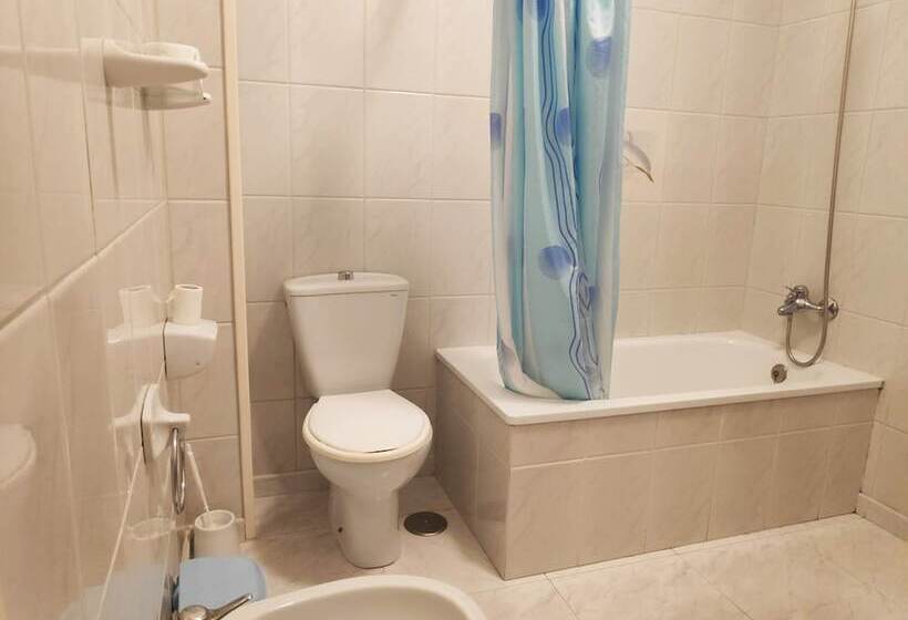 Apartamentos Revo Salinas 3000