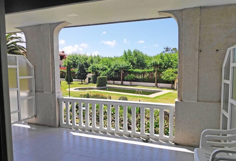 Apartamentos Revo Salinas 3000