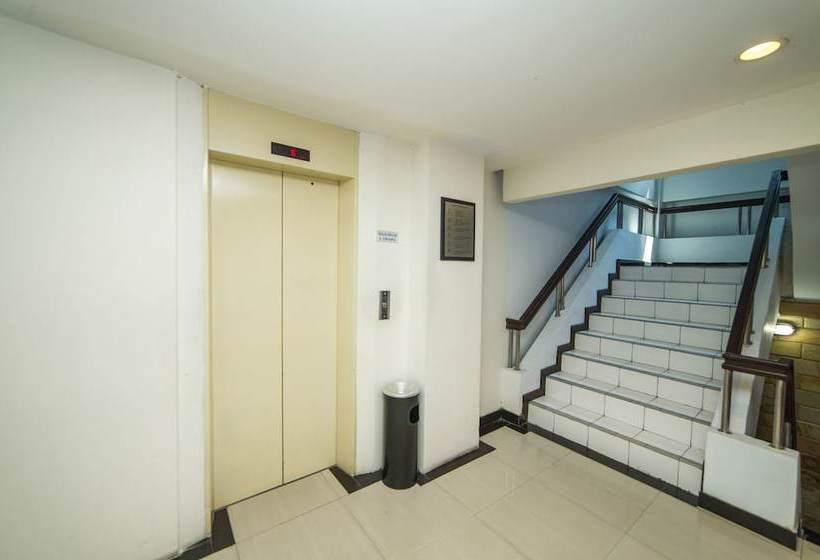 ホテル Airy Ratu Indah Ratulangi 17 Makassar