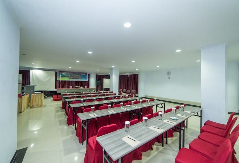 ホテル Airy Ratu Indah Ratulangi 17 Makassar