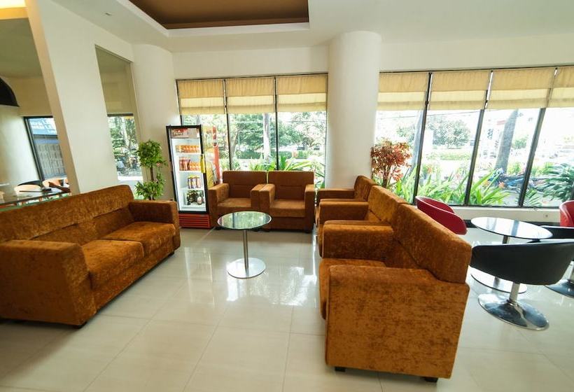 ホテル Airy Ratu Indah Ratulangi 17 Makassar