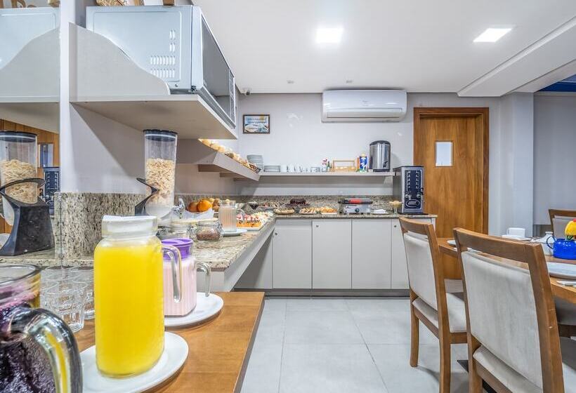 Отель Alameda Felice