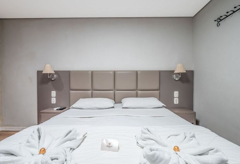 Отель Alameda Felice