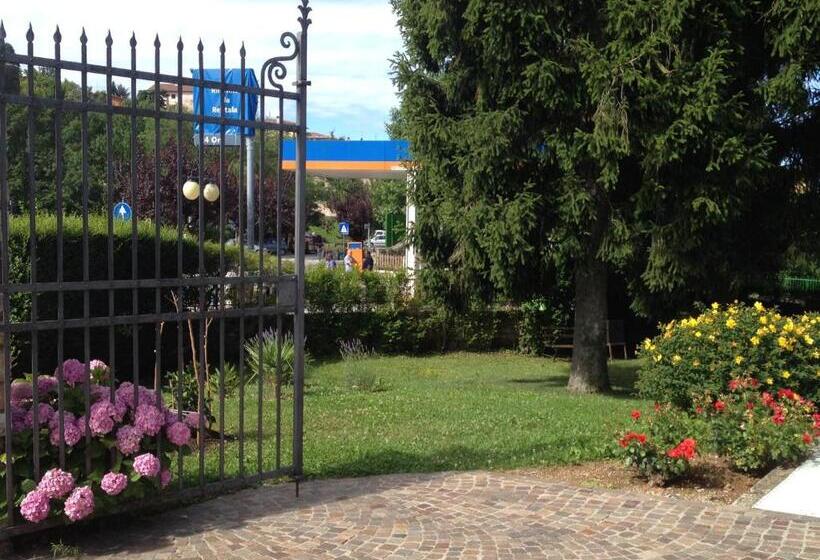 ホテル Albergo Sole