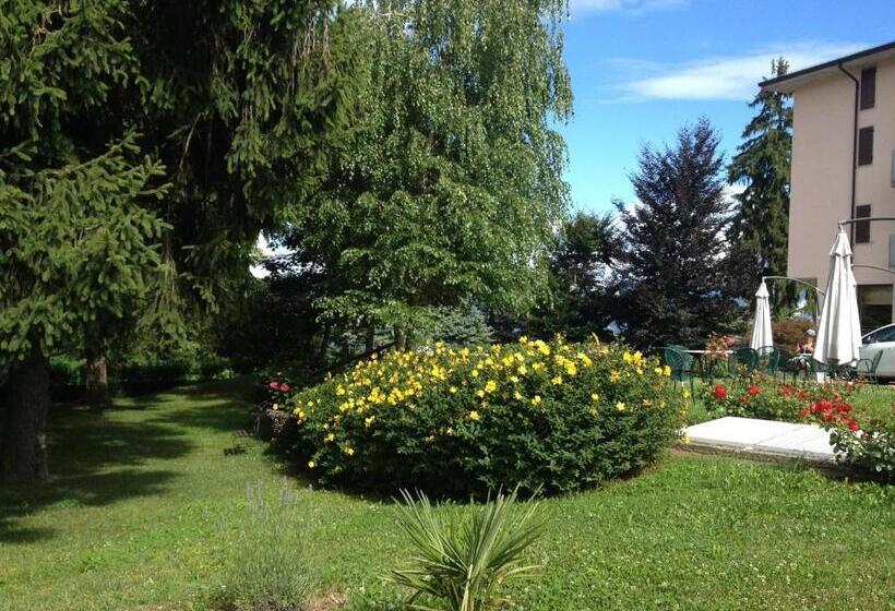 ホテル Albergo Sole