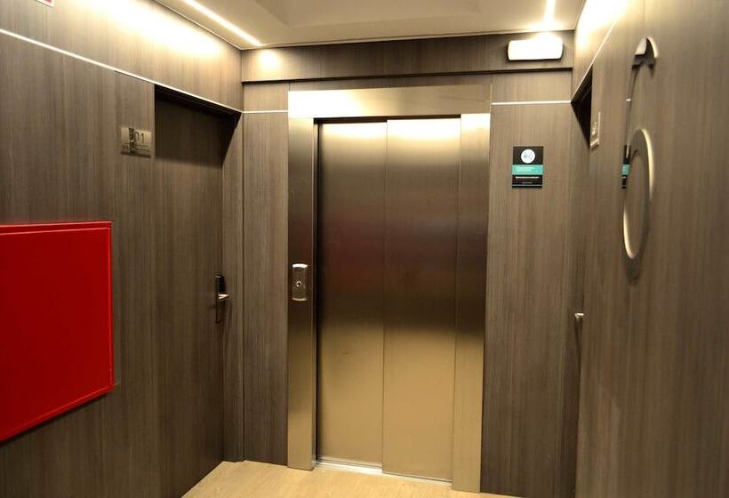 호텔 Alda Estacion Ourense