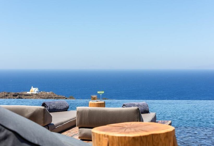 هتل Andronis Arcadia