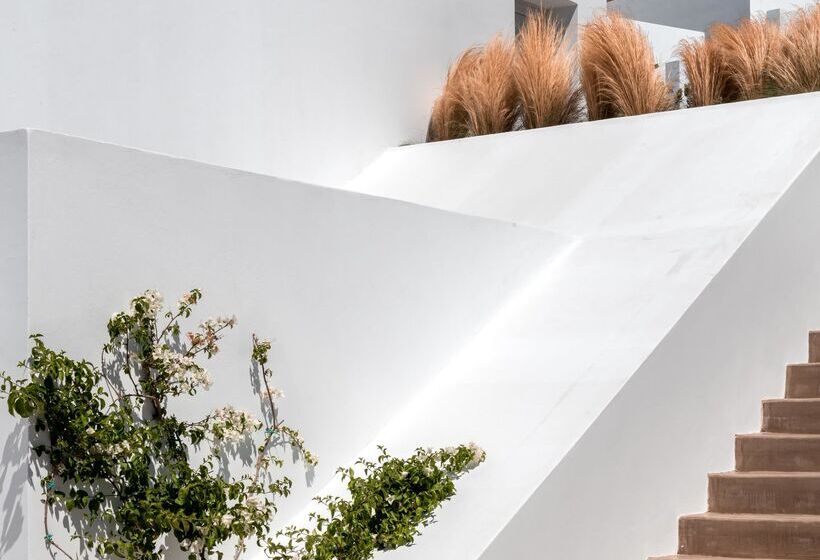 هتل Andronis Arcadia