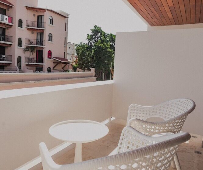 Antera Hotel & Residences