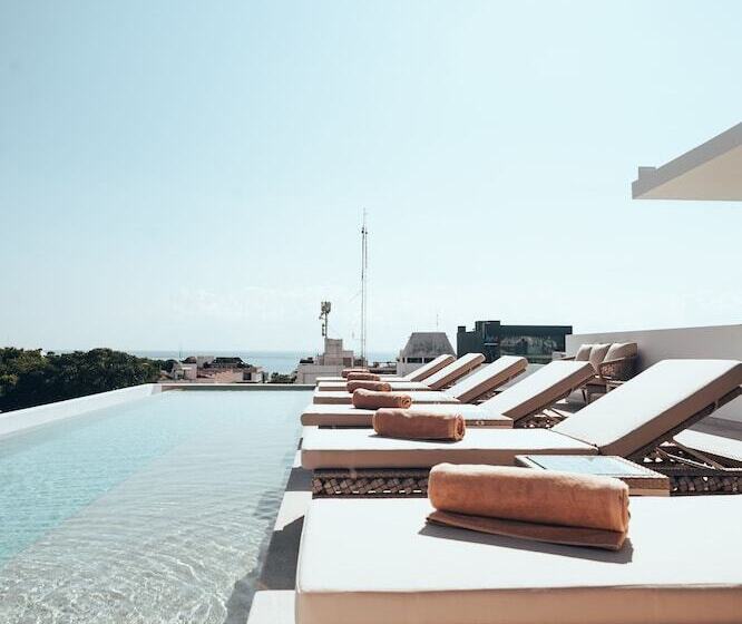 Antera Hotel & Residences