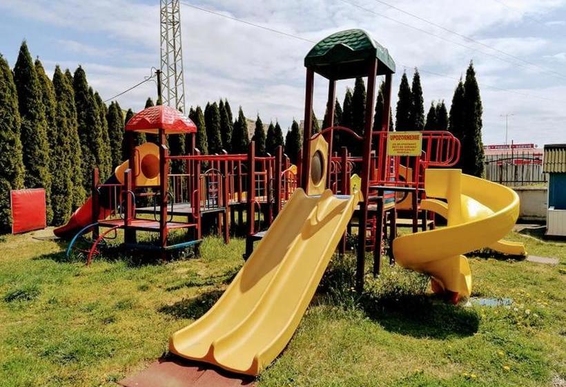 Hotel David With Free Parking