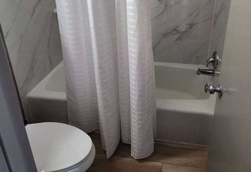 فندق Days Inn By Wyndham Fort Pierce Midtown