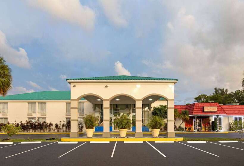 فندق Days Inn By Wyndham Fort Pierce Midtown