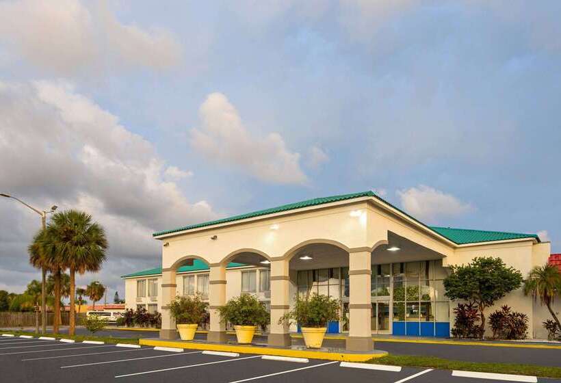 فندق Days Inn By Wyndham Fort Pierce Midtown