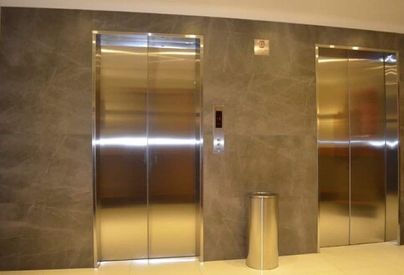 酒店 Diego De Almagro Calama Express