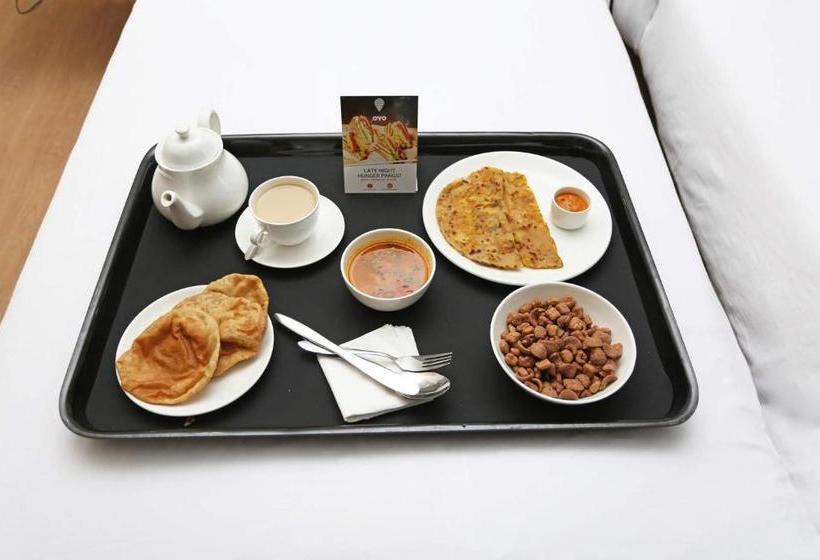 Fotos del hotel Collection O 30003 Dwarka:  7