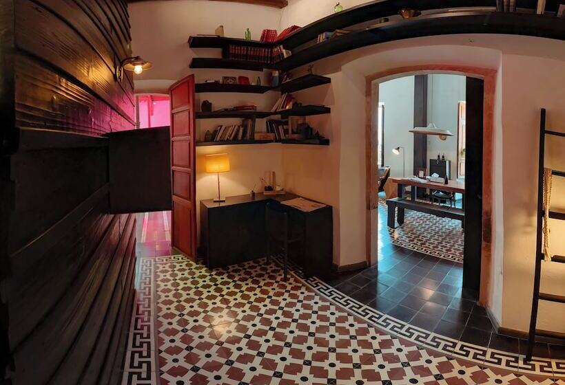 Elena De Cobre, Leon, A Member Of Design Hotels