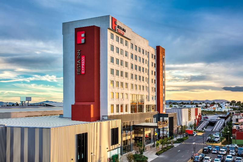 هتل Fiesta Inn Express Puebla Explanada