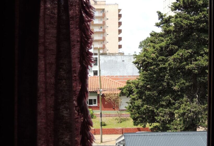 בית מלון כפרי Garay