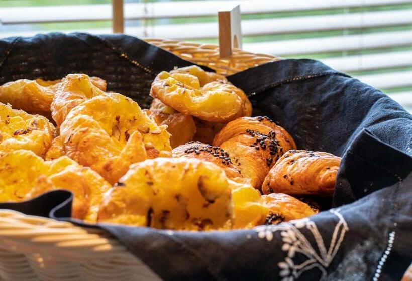 هتل Hallormsstadur