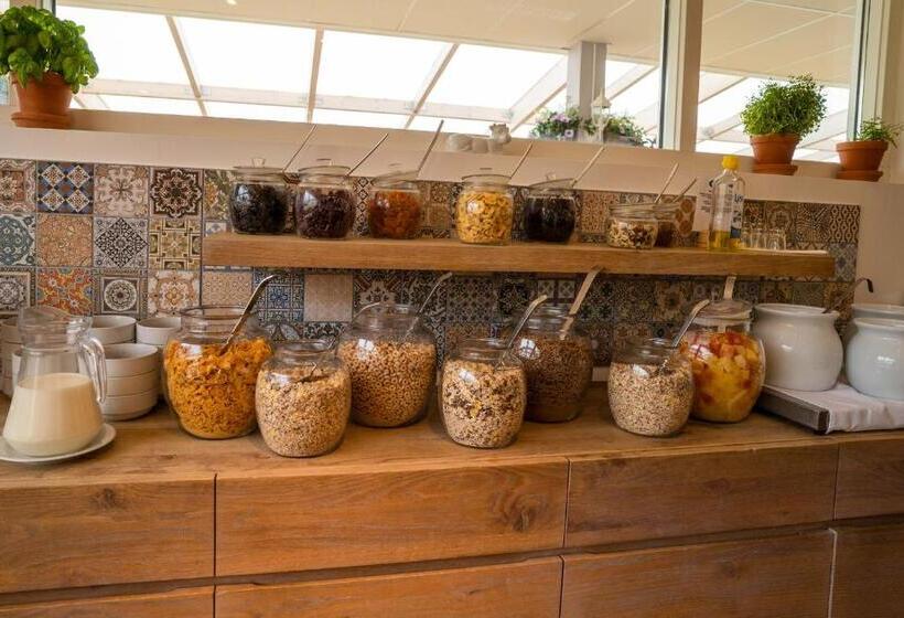 هتل Hallormsstadur