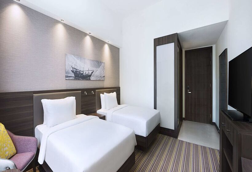هتل Hampton By Hilton Dubai Airport