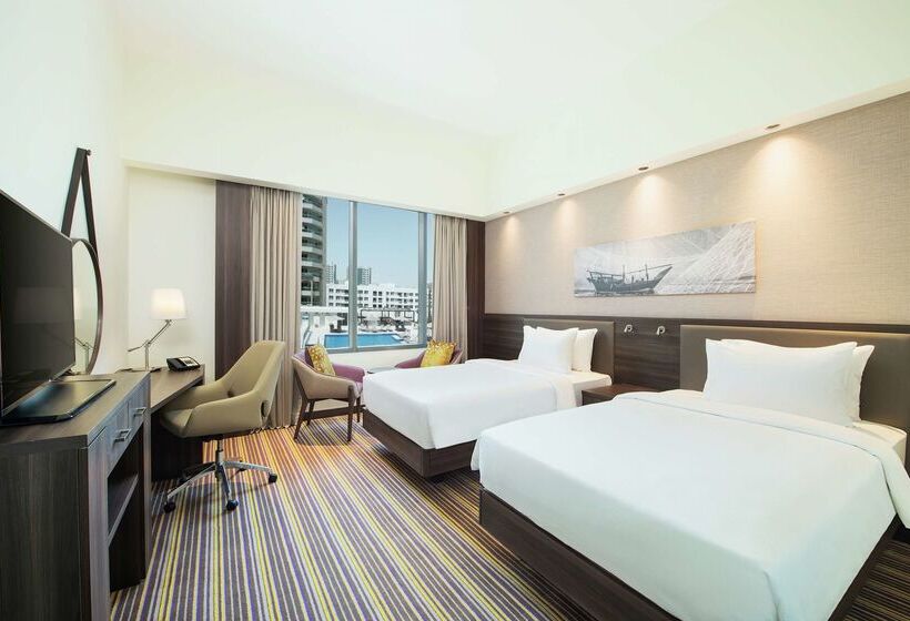 هتل Hampton By Hilton Dubai Airport