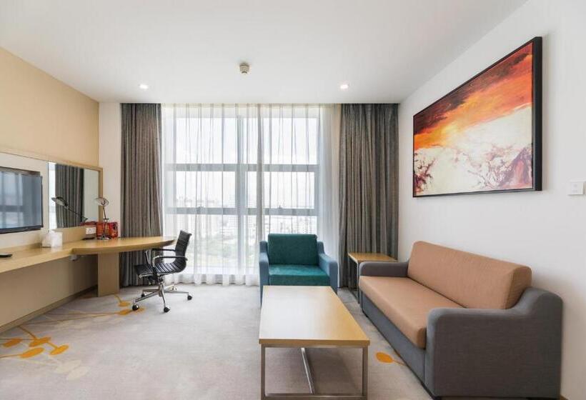 Отель Holiday Inn Express Liuyang Development Zone, An Ihg