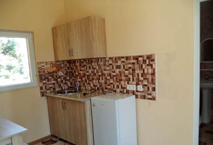 هتل Live Inn Ureki