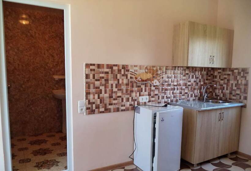 هتل Live Inn Ureki