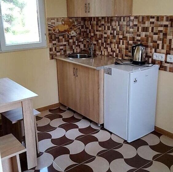 هتل Live Inn Ureki