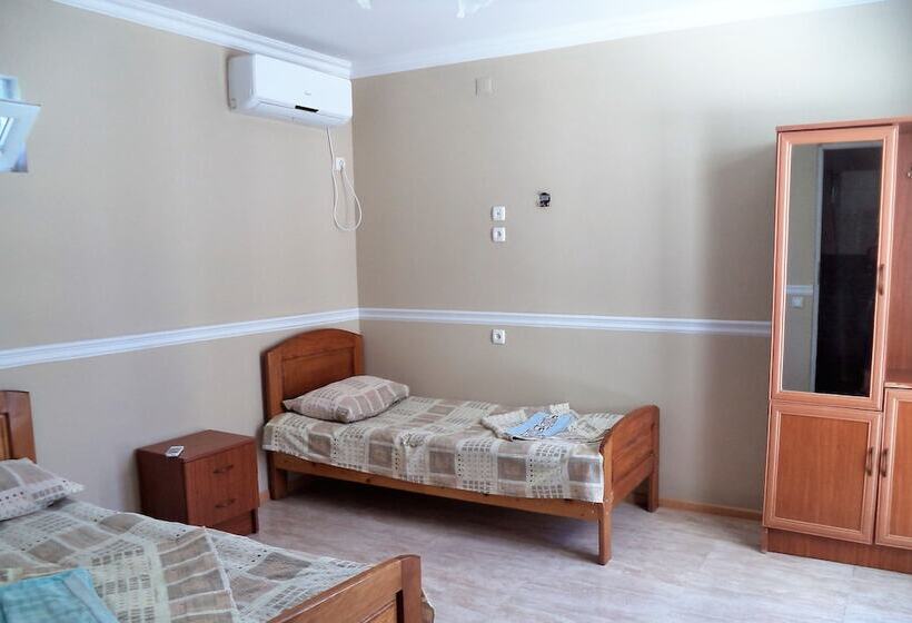 هتل Live Inn Ureki