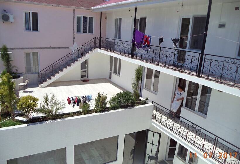 هتل Live Inn Ureki