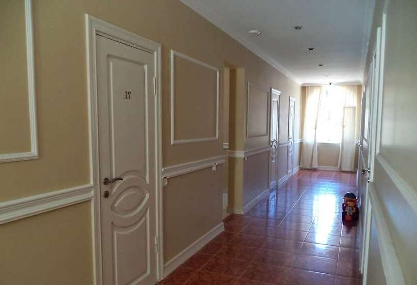 هتل Live Inn Ureki