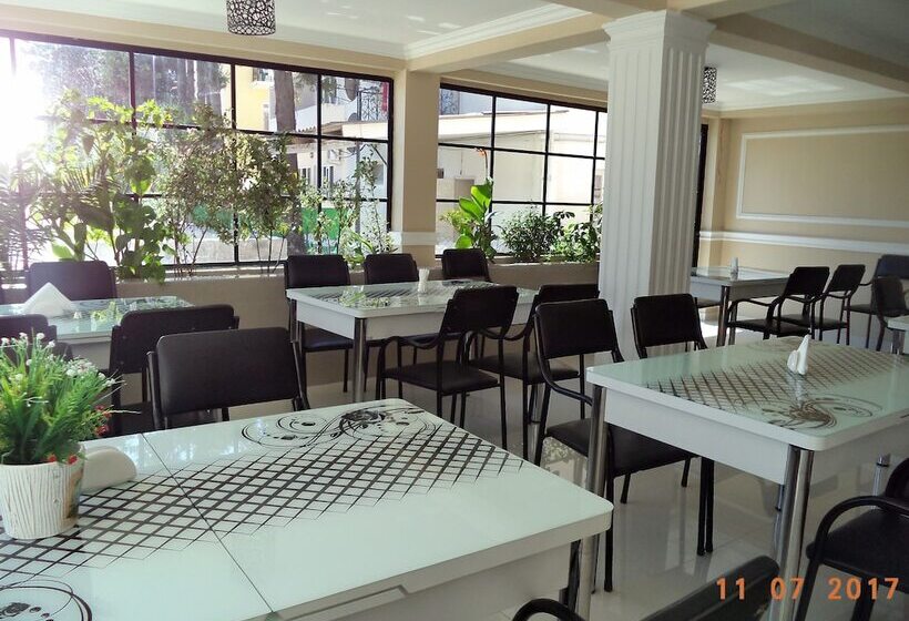 هتل Live Inn Ureki