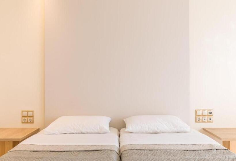 Отель Marina Boutique