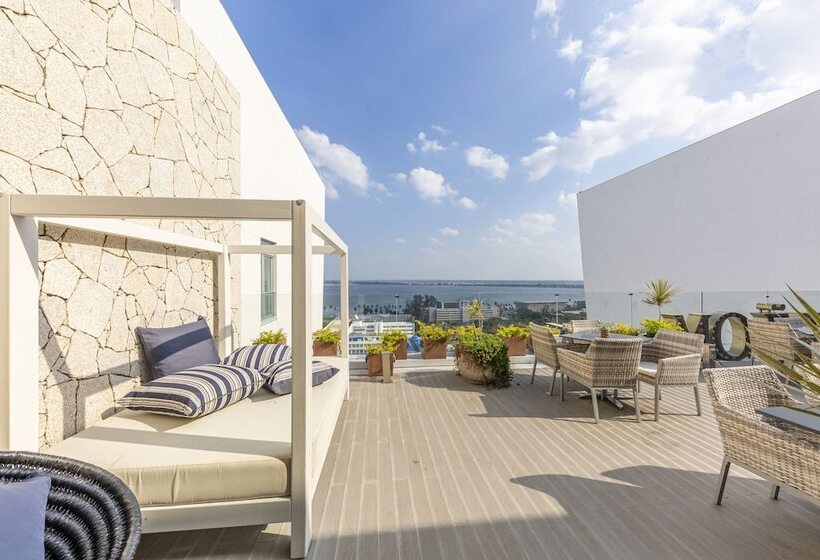 فندق Meliá Maputo Sky