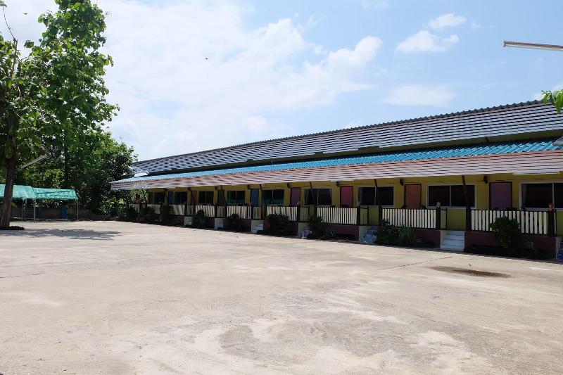 Отель Nam Phueng Place 2